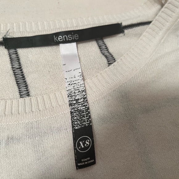 Unique woman pictogram sweater XS - Picture 9 of 9